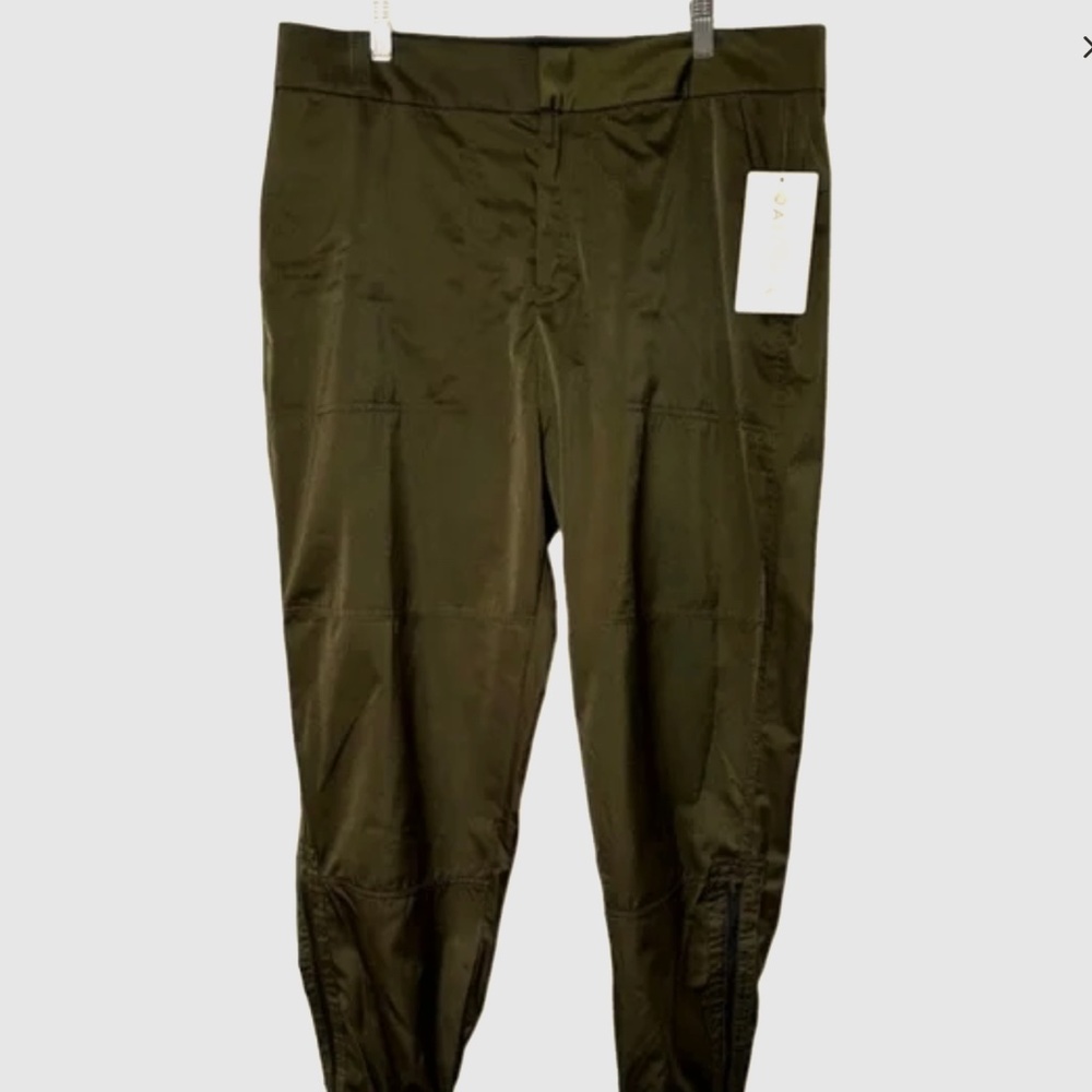 NWT Athleta Radiant Active Jogger Pants Olive Green Side Ankle Zippers- Size 14